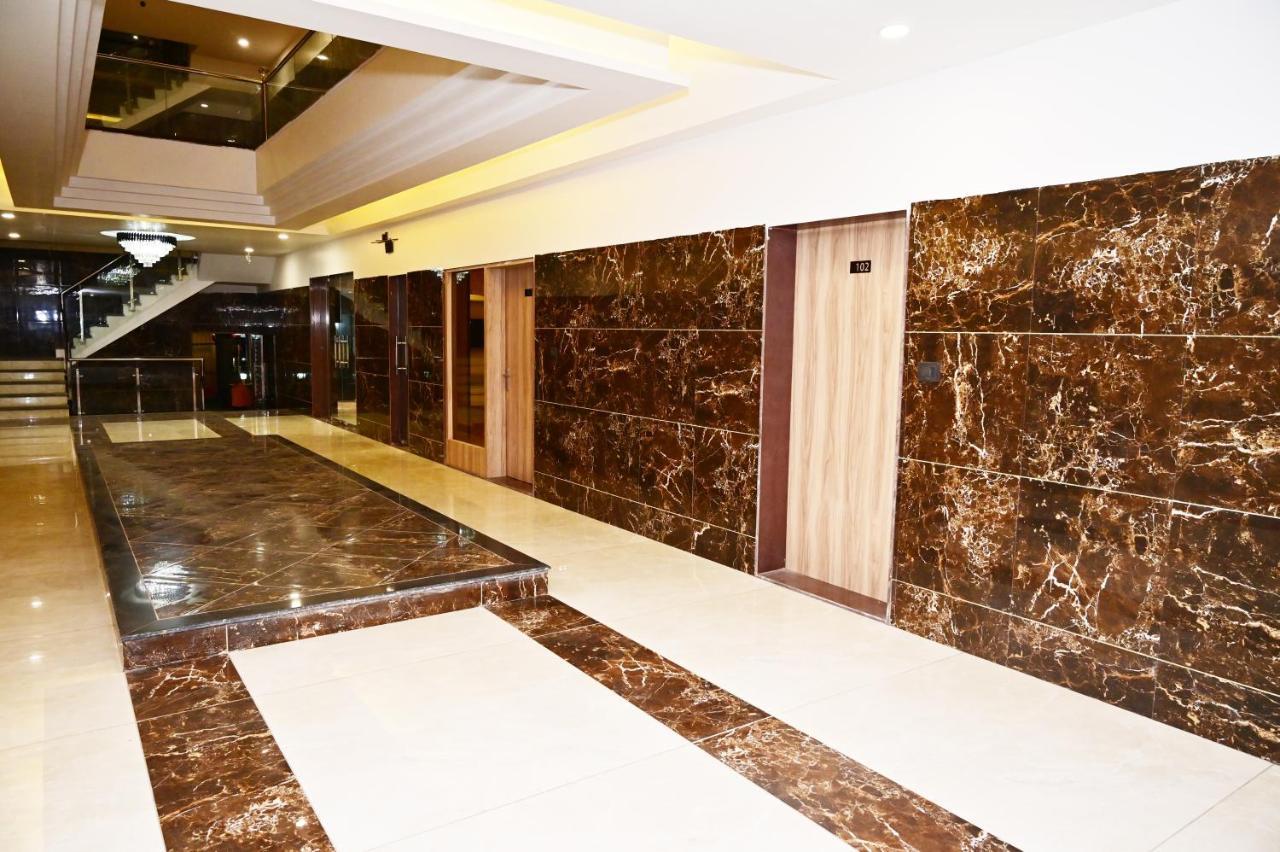 The Dwelling Inn Greater Noida Exterior foto